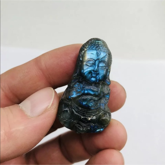 Carved labradorite baby Buddha Gemstones - Picture 4 of 4